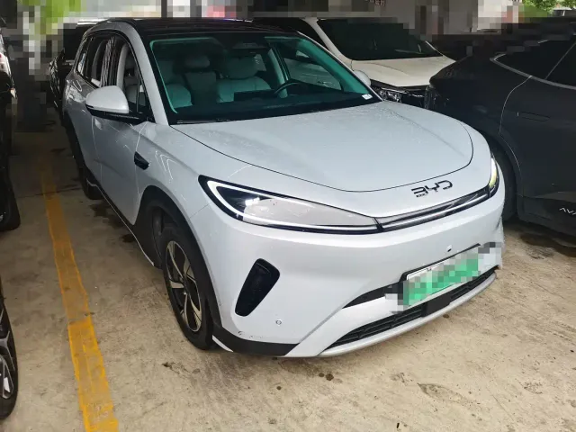 BYD Hai Shi 05 EV 2025 520KM Smart Navigation Edition — Фото автомобиля 3