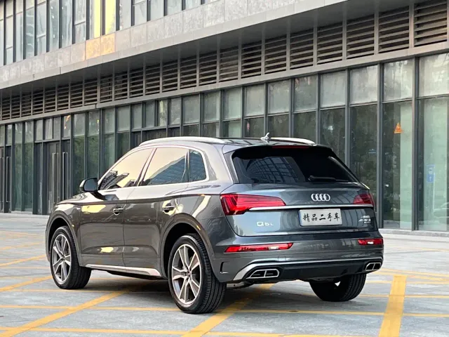 Audi Q5L — Фото автомобиля 4