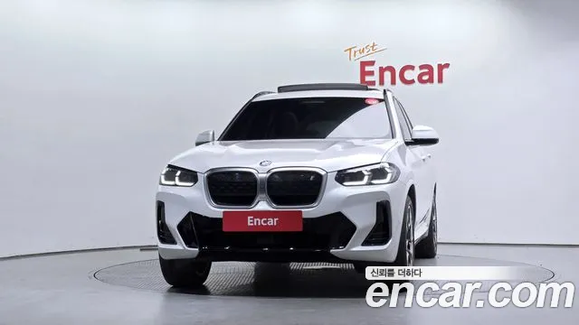 BMW iX3 G08 (2020–2024) — Фото автомобиля 3