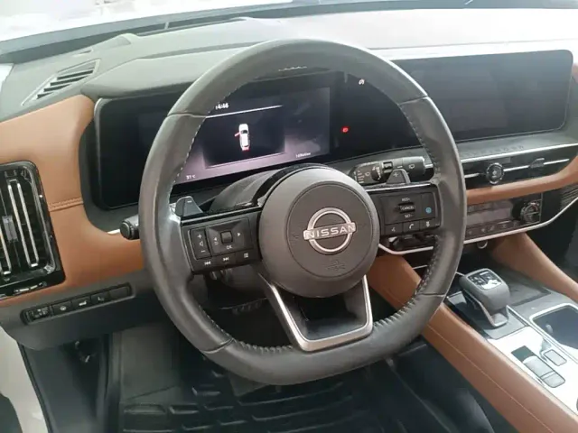 Nissan Terra — Фото автомобиля 10