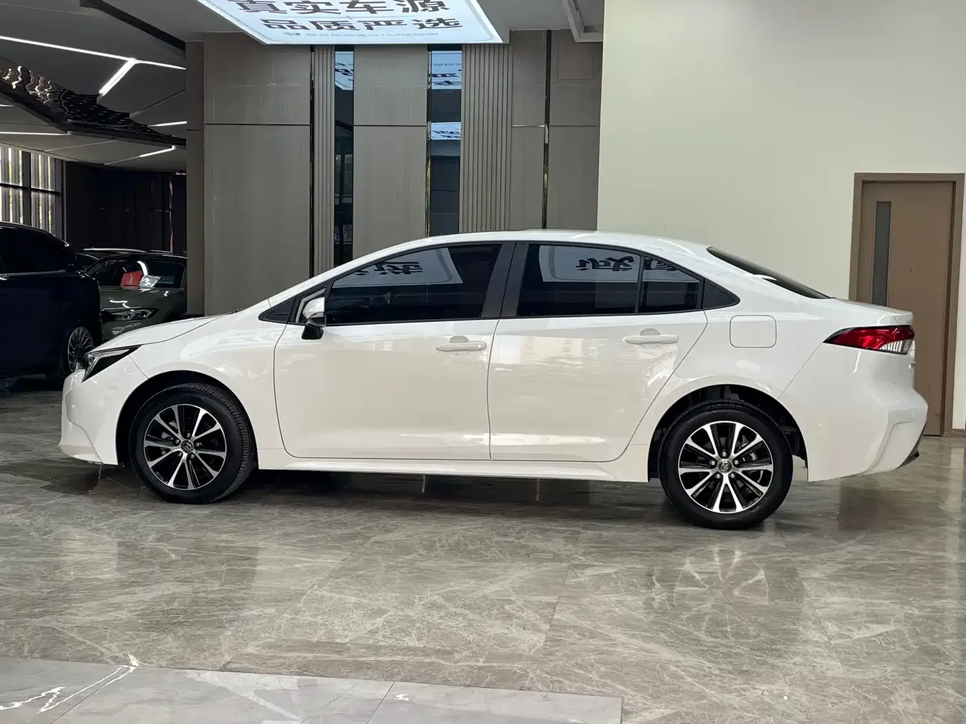 Toyota Levin 2024 185T CVT Luxury Edition — Фото автомобиля 4
