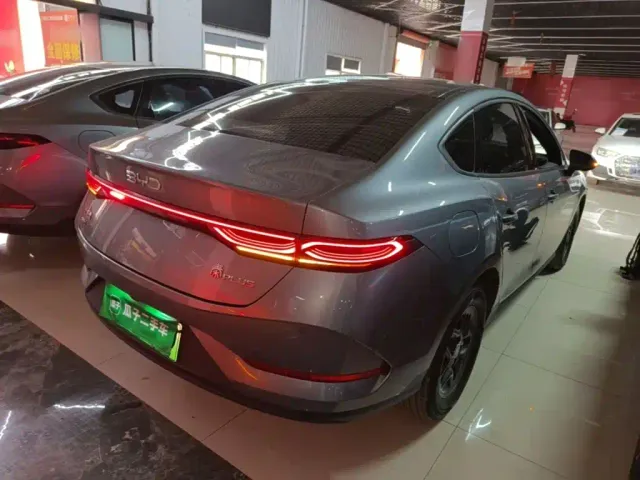 BYD Qin PLUS — Фото автомобиля 6
