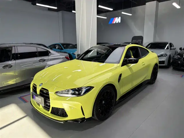 Фотография автомобиля — BMW M4
