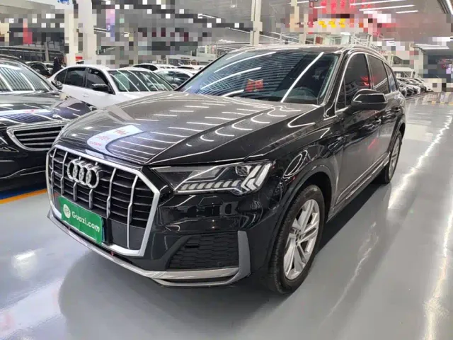 Фотография автомобиля — Audi Q7