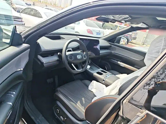 Changan Qiyuan Q07 — Фото автомобиля 15