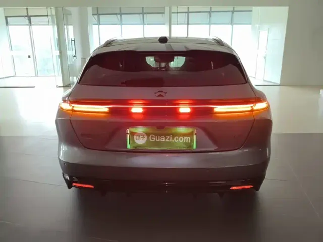 Nio ET5 Touring — Фото автомобиля 5