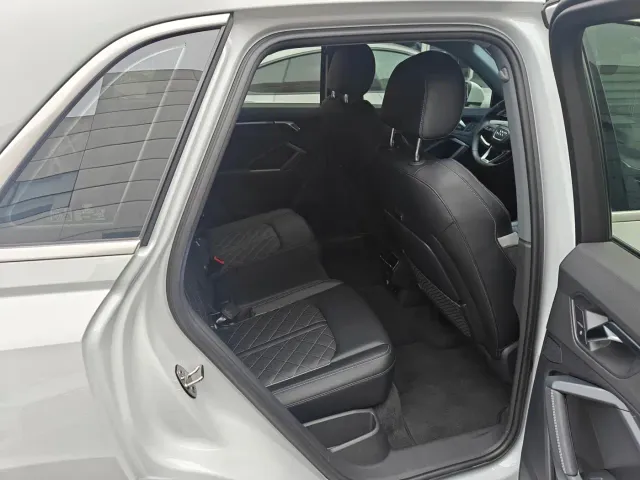 Audi Q3 — Фото автомобиля 14