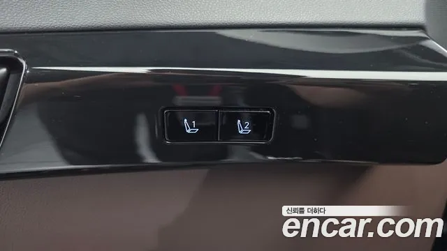 Hyundai Grandeur Grandeur (GN7) 2.5 Бензин 2WD — Фото автомобиля 15