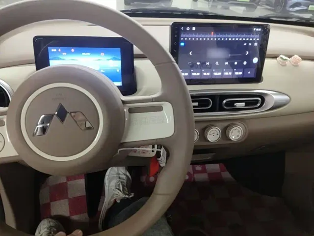 Wuling Hongguang Mini EV — Фото автомобиля 9