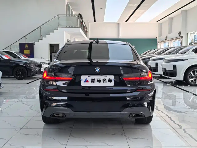 BMW 3 Series — Фото автомобиля 14
