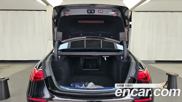 Mercedes-Benz S-Class — Фото автомобиля 16