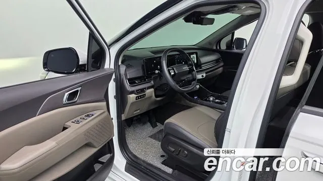 Kia Carnival Generation 4 — Фото автомобиля 15