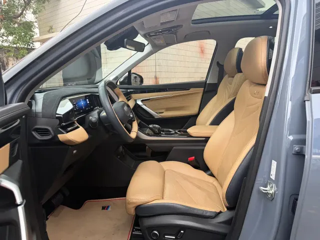 Geely Boyue L — Фото автомобиля 4
