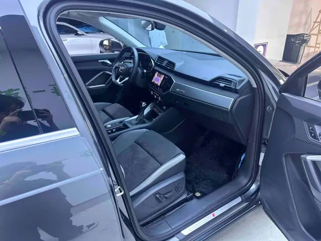 Audi Q3 — Фото автомобиля 12