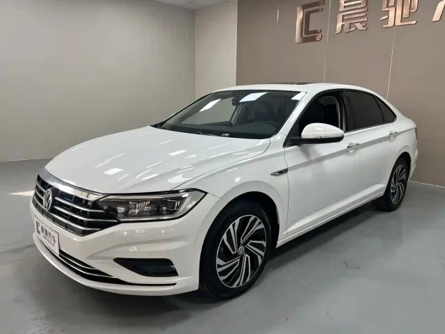 Фотография автомобиля — Volkswagen Sagitar