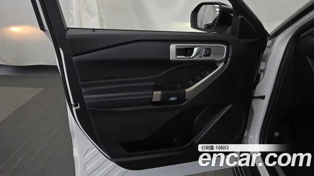 Ford Explorer — Фото автомобиля 13