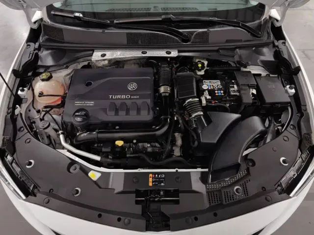 Buick Verano — Фото автомобиля 6