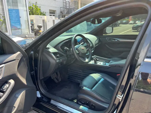 Cadillac CT5 — Фото автомобиля 4
