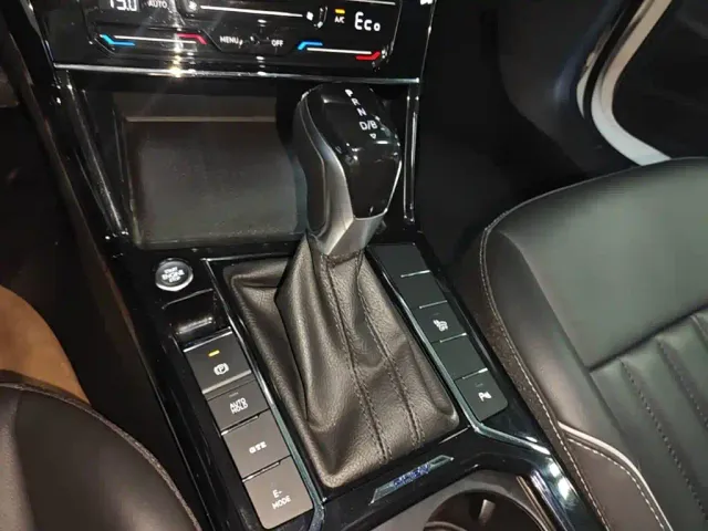 Volkswagen Passat — Фото автомобиля 13