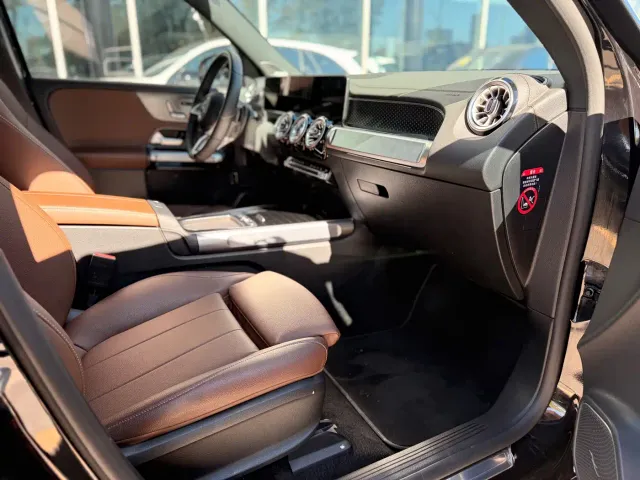 Mercedes-Benz EQB — Фото автомобиля 21