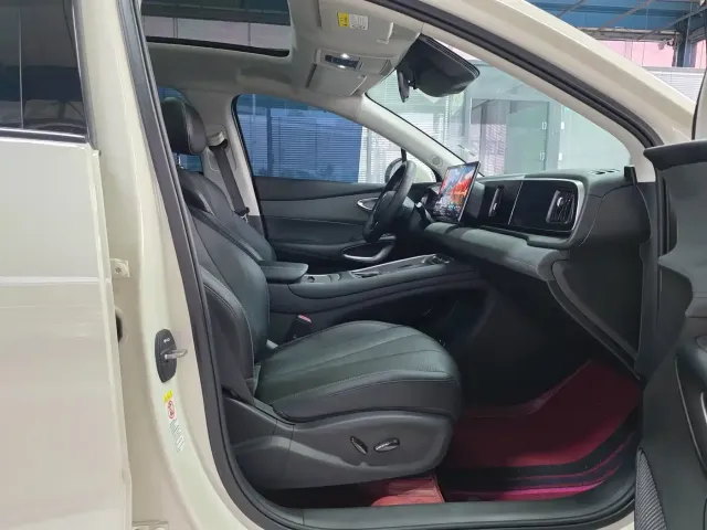 BYD Sealion 05 EV — Фото автомобиля 14