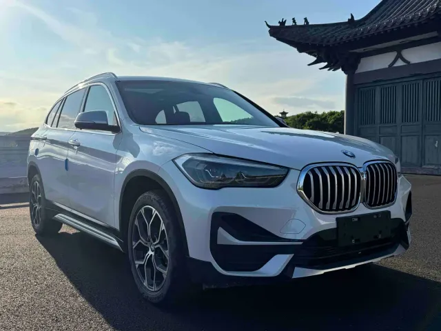 BMW X1 — Фото автомобиля 3