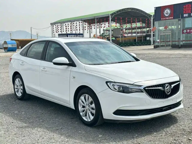 Buick Excelle — Фото автомобиля 3