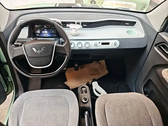 Wuling Hongguang Mini EV — Фото автомобиля 5