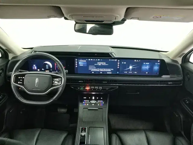Lincoln Corsair — Фото автомобиля 12