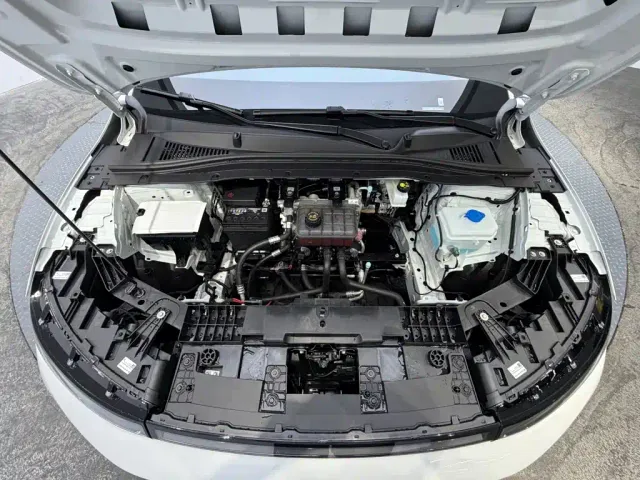 Leapmotor B01 — Фото автомобиля 6