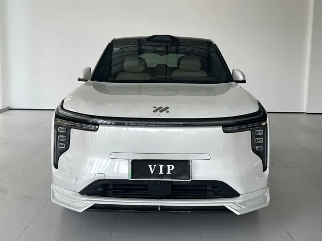 IM Motors LS8 — Фото автомобиля 2
