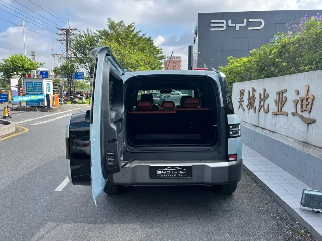 BYD FangChengBao Titanium 7 — Фото автомобиля 12