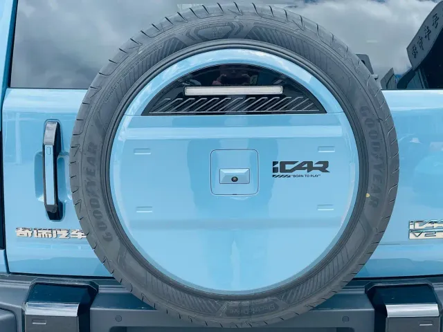 iCAR V27 — Фото автомобиля 11