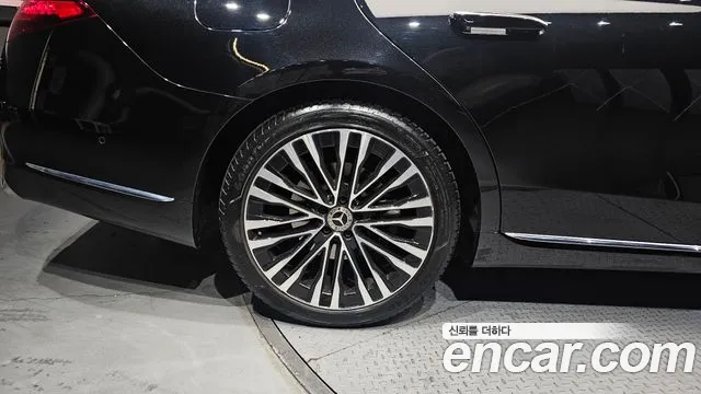 Mercedes-Benz S-Class — Фото автомобиля 5