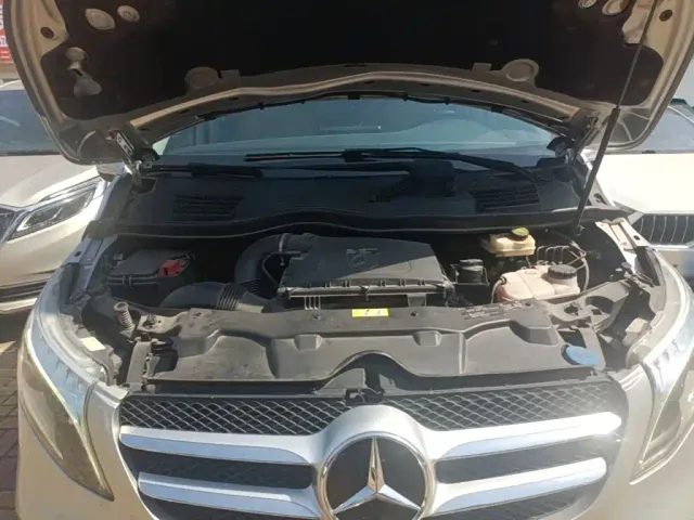 Mercedes-Benz V-Class — Фото автомобиля 15
