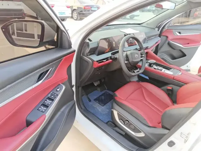 Changan CS75 Plus — Фото автомобиля 11