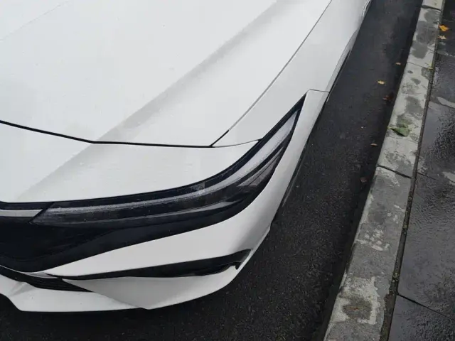Hyundai Elantra — Фото автомобиля 5