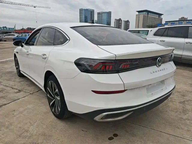 Volkswagen Lamando — Фото автомобиля 4