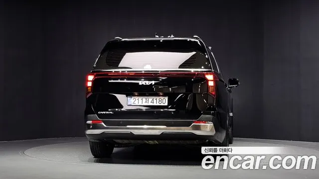 Kia Carnival 4th Gen — Фото автомобиля 4