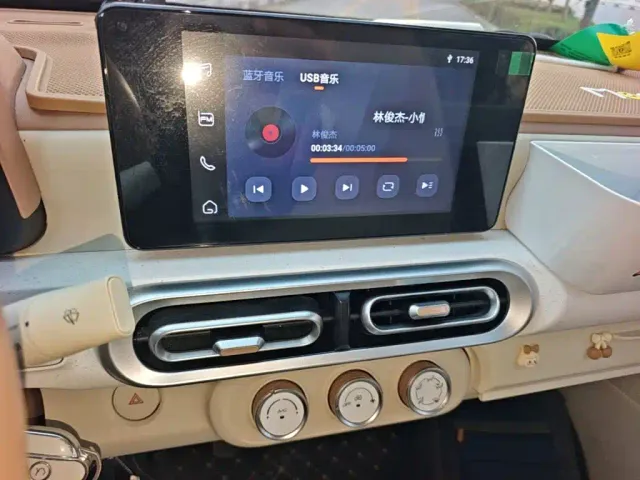 Wuling Hongguang Mini EV — Фото автомобиля 12