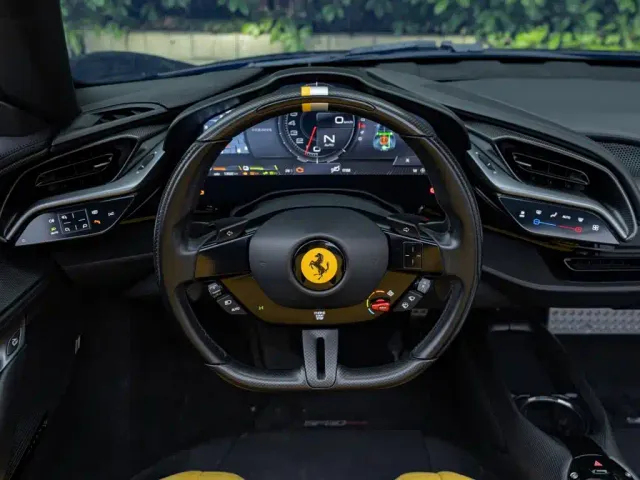 Ferrari SF90 — Фото автомобиля 11