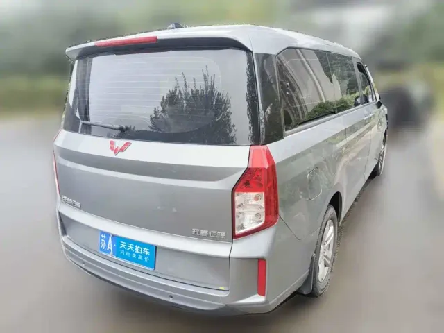 Wuling Zhengcheng — Фото автомобиля 2