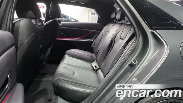 Hyundai AVANTE — Фото автомобиля 4