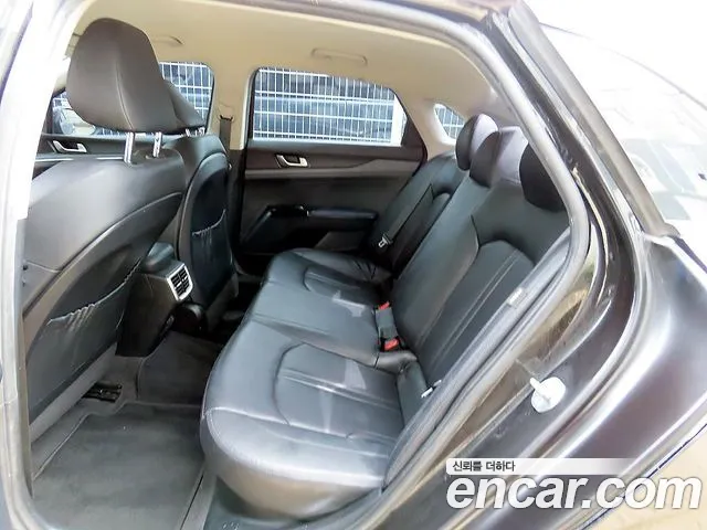 Kia K5 Generation 3 — Фото автомобиля 6