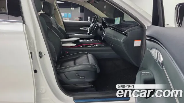 Genesis GV70 Electrified GV70 — Фото автомобиля 9