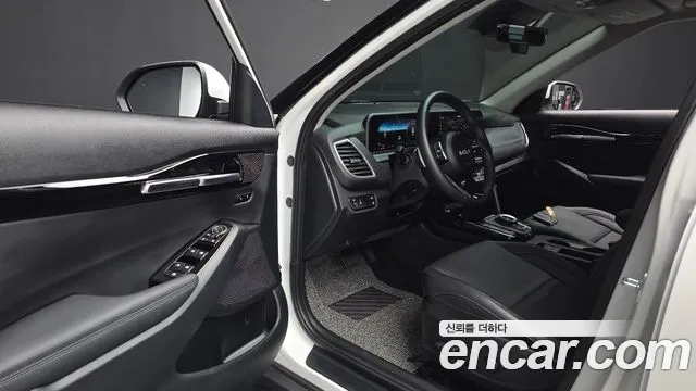 Kia Seltos Новый Seltos Бензин 2.0 2WD — Фото автомобиля 10