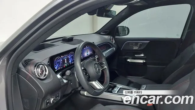 Mercedes-Benz EQB — Фото автомобиля 14