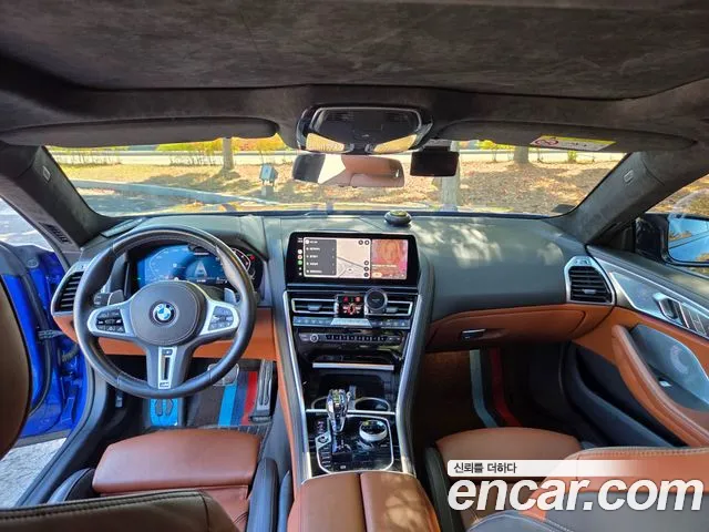 BMW 8 Series G15 — Фото автомобиля 14