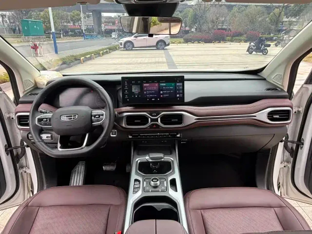 Geely Haoyue — Фото автомобиля 22