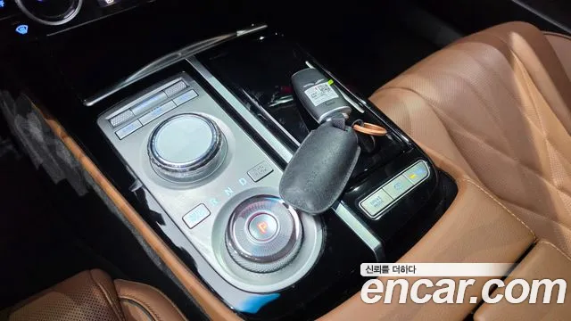 Genesis G80 Бензин 2.5 турбо AWD — Фото автомобиля 9